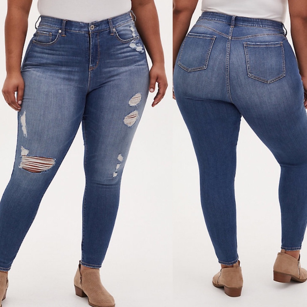 Torrid Sky High Rise Skinny Jean Med Wash 20
